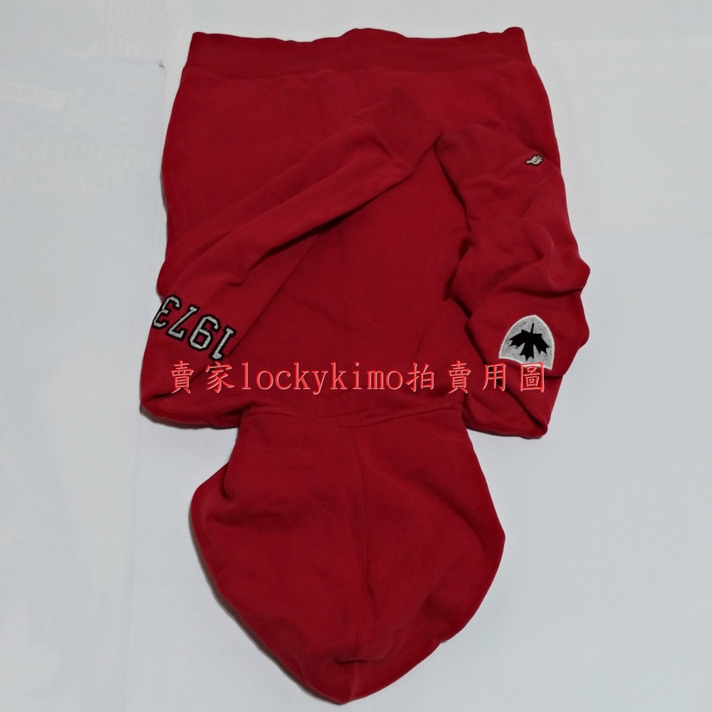 二手【Roots Canada 紅色連帽 長袖 外套 】上衣 童裝 小童 男童 內有量尺寸照片-細節圖2