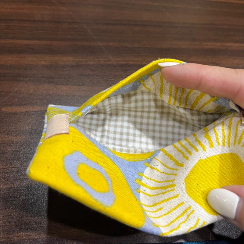 (Catch Robot)隨身面紙收納袋 袖珍面紙包 小包衛生紙可裝 日系圖案 方便攜帶 隨身衛生紙套-細節圖2