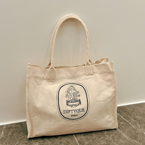 (現貨) 法國高級香氛品牌 Diptyque Paris 托特包帆布袋 高磅數提袋 內層有小口袋 可肩背 刺繡Logo