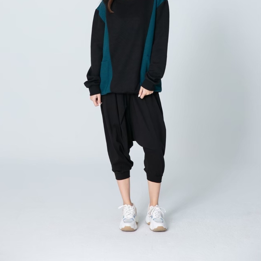 ✨2023新款✨造型剪裁飛鼠褲 2代升級 雙口袋 休閒 舒適 七分褲 台灣製 休閒褲 棉褲 五色 縮口褲-細節圖3