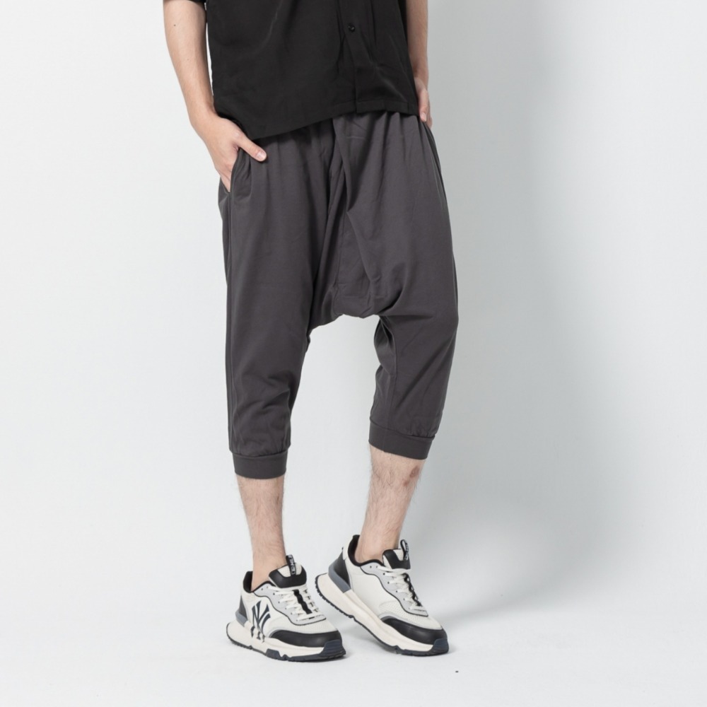 ✨2023新款✨造型剪裁飛鼠褲 2代升級 雙口袋 休閒 舒適 七分褲 台灣製 休閒褲 棉褲 五色 縮口褲-細節圖5