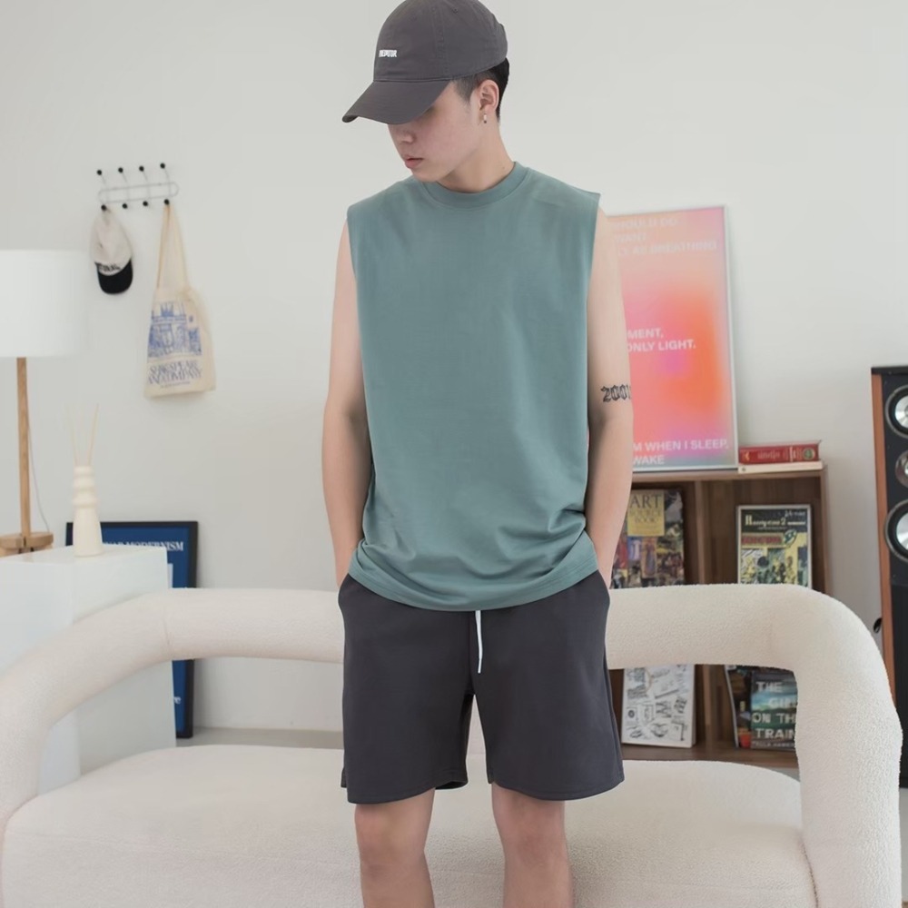 ✨2023新款✨韓國 素面寬肩背心側點綴 無袖上衣 男女不拘 情侶款 春夏新款 素面背心 九色 百搭款-細節圖7