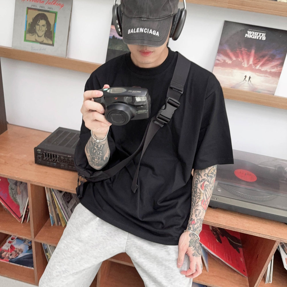 ✨2024新款✨硬挺素面百搭 短T 重磅16支純棉 男女不拘 素色 短袖上衣 情侶款 百搭 春夏新款-細節圖3