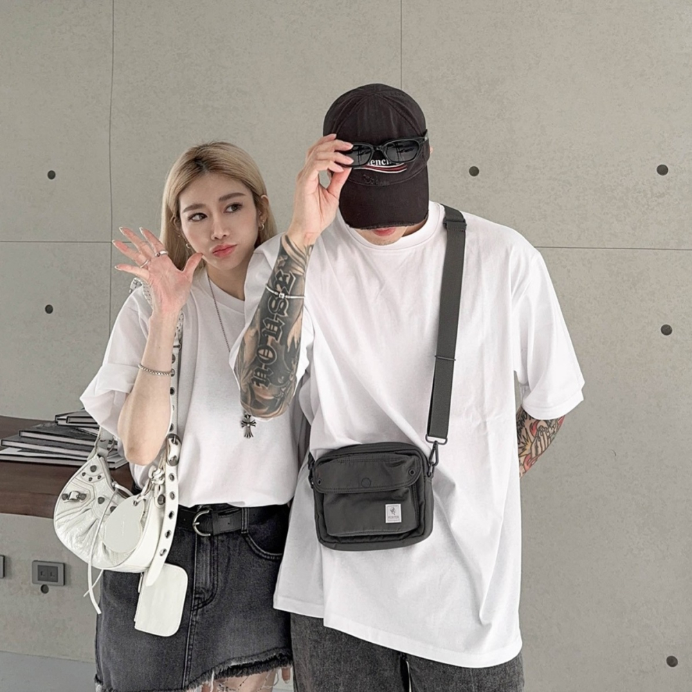 ✨2024新款✨硬挺素面百搭 短T 重磅16支純棉 男女不拘 素色 短袖上衣 情侶款 百搭 春夏新款-細節圖9