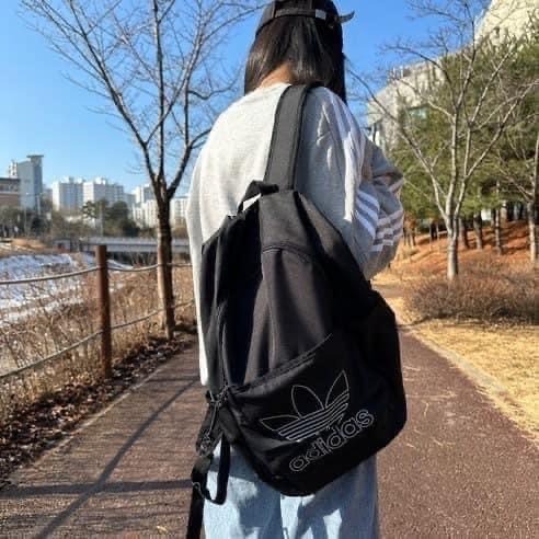 領券再享折扣 美國官網代購 現貨 adidas 愛迪達 後背包 ADICOLOR BACKPK 男女 型號 IT7602-細節圖4