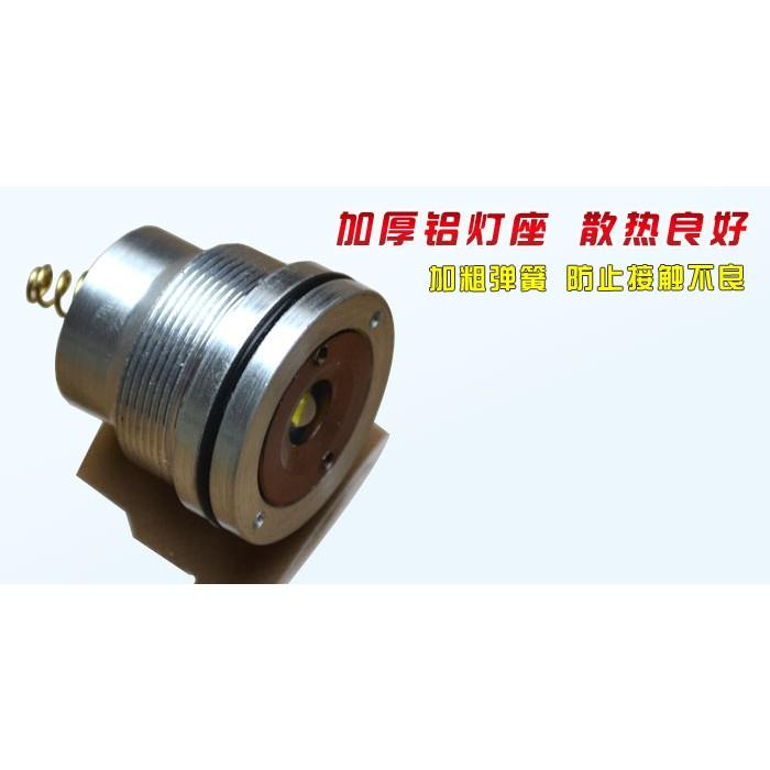 【新奇寶貝屋】878 CREE XML-L2 超廣角變焦強光手電筒LED遠射王(單支 )-細節圖6