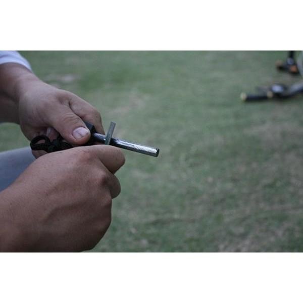 【新奇寶貝屋】鎂棒 打火棒 打火石 取火器 防水防潮 禮盒套裝(含打火石、求生哨、刮片)-細節圖5