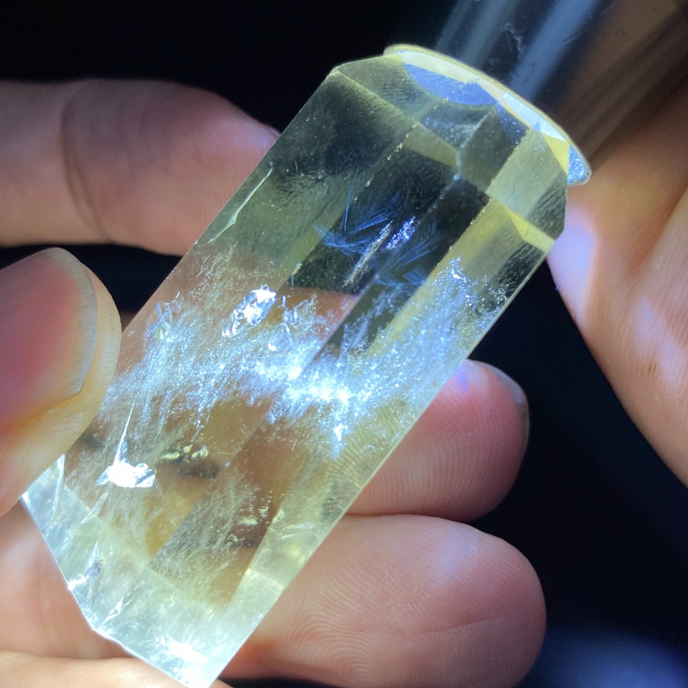 黃水晶柱帶藍針58.2g高59.1mm-細節圖2