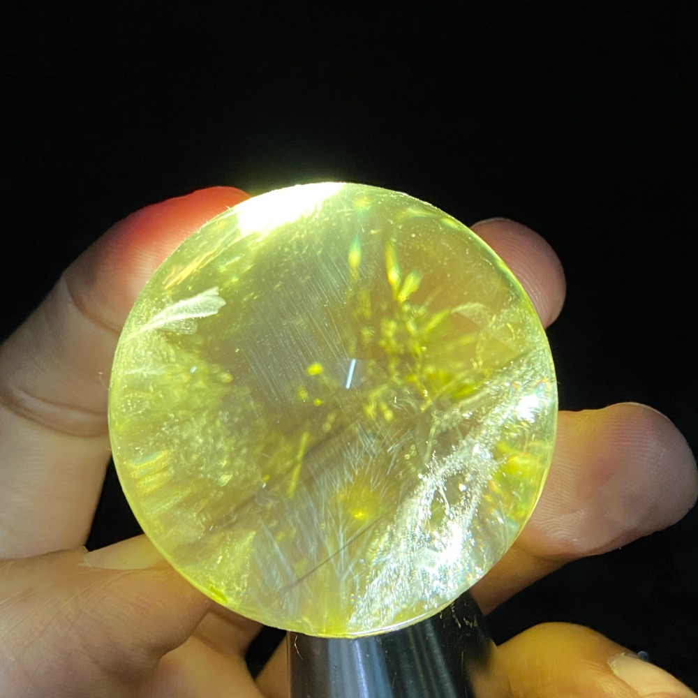 黃水晶球（超美藍針）47.1mm重144.6g - 愛石成癡藏石坊- iOPEN Mall