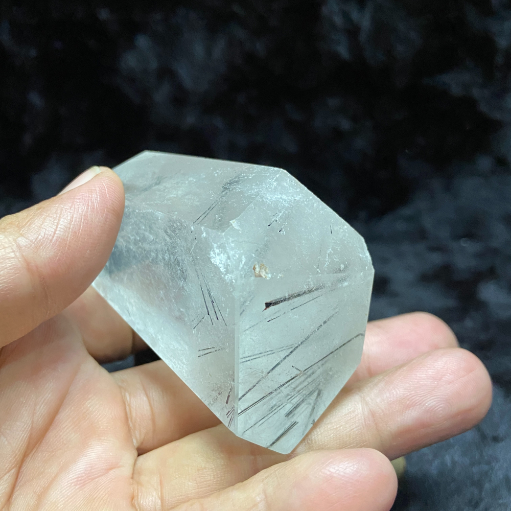 黑髮晶柱含座高110.9mm重242.2g-細節圖3