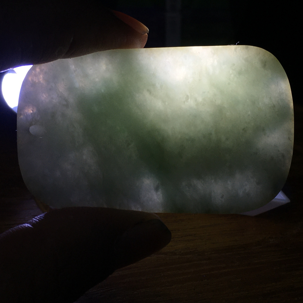 緬甸玉A貨~湖綠關聖帝君吊墜（盒裝，可調式項鍊綁繩）-細節圖4