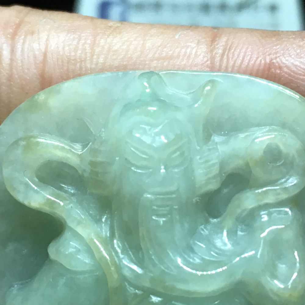 緬甸玉A貨~湖綠關聖帝君吊墜（盒裝，可調式項鍊綁繩）-細節圖5