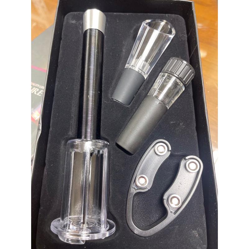 🎁HENRY百貨🎁台灣現貨 紅酒氣壓開瓶器(四件套禮盒包裝) 廚房用具 開瓶器 手動針式氣壓開瓶器 派對禮物 四件組-細節圖2