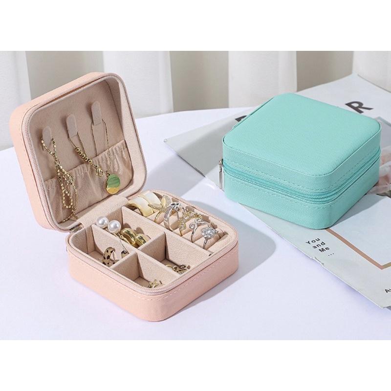 🎁HENRY百貨🎁飾品收納盒 旅行收納盒 便攜飾品盒 多功能收納盒 首飾盒 珠寶盒 旅行珠寶盒 皮革收納盒馬卡龍公主風-細節圖7