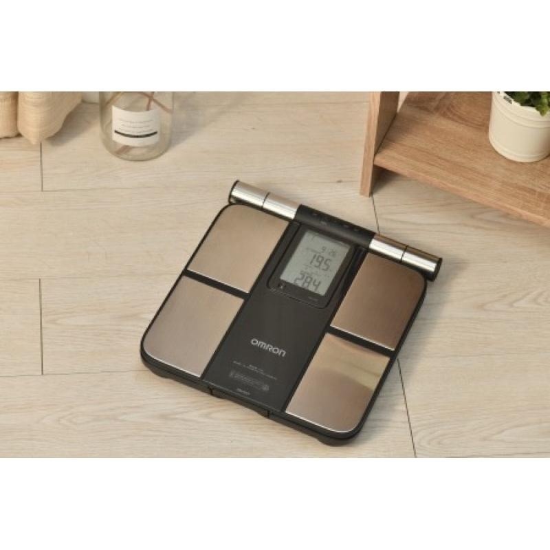 《宇霖生醫》OMRON歐姆龍 體重體脂計HBF-702T四點式藍牙傳輸App紀錄-細節圖7