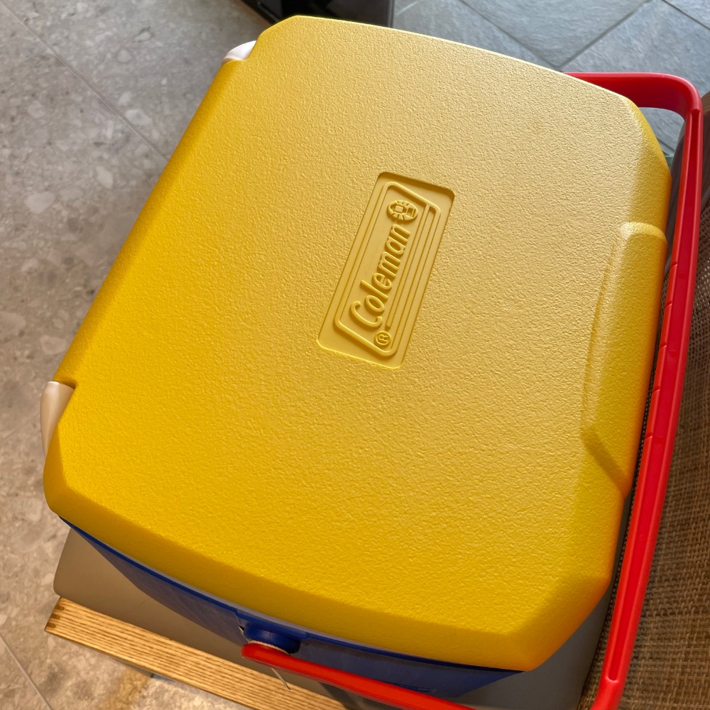 mimi｜現貨在台 Coleman × BEAMS 訂製露營 Cooler Box 保冰桶 小冰箱-細節圖3