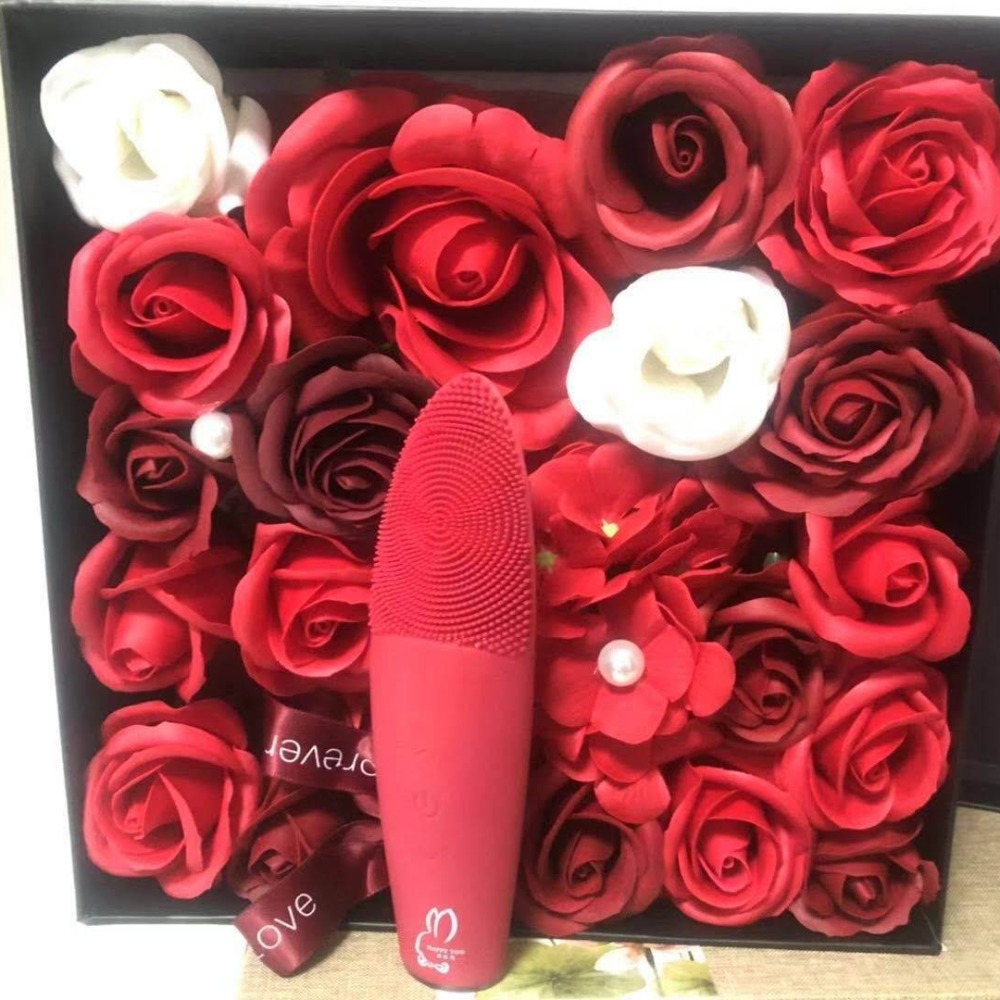 洗臉真好用 矽膠更柔軟泡沫更綿密 第二代旗艦版 溫感 洗臉機(洗臉/卸妝/導入) 55℃溫感 感應式USB充電 防水耐用-細節圖6