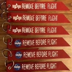 【ALPHA INDUSTRIES】REMOVE BEFORE FLIGHT 專用 NASA暗紅色紅飄帶鑰匙圈 預購-細節圖4