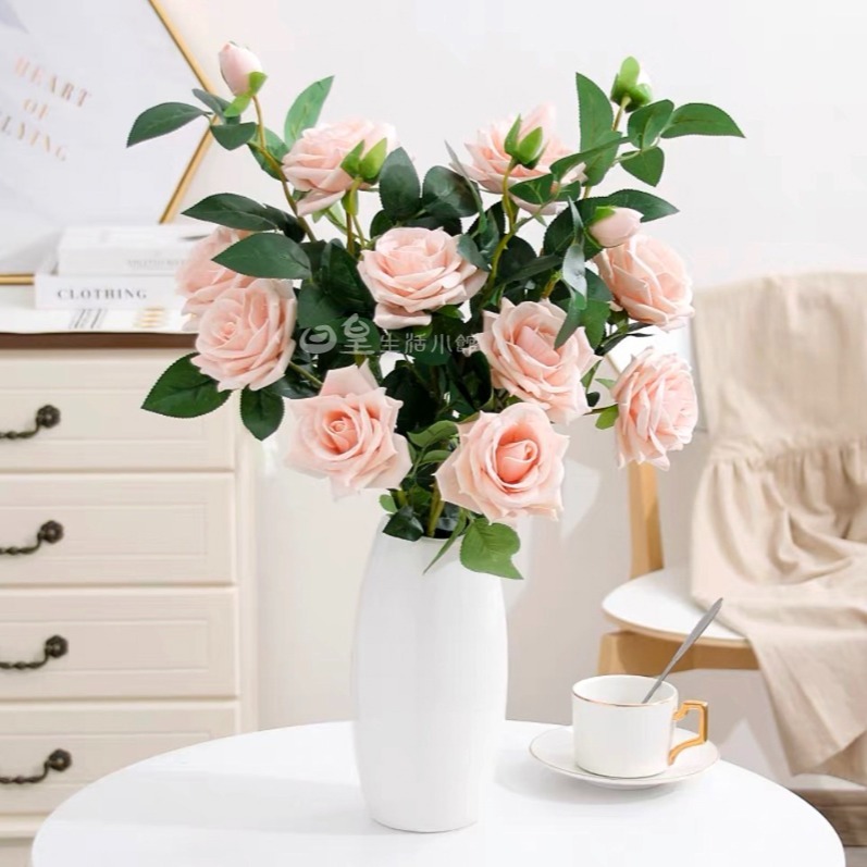 仿真玫瑰花 玫瑰花 拍照道具 仿真花 三頭玫瑰花 絨布玫瑰花 婚禮佈置 拍攝道具 擺飾 裝飾 佈置 台灣現貨 日皇-細節圖8