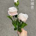 仿真玫瑰花 玫瑰花 拍照道具 仿真花 三頭玫瑰花 絨布玫瑰花 婚禮佈置 拍攝道具 擺飾 裝飾 佈置 台灣現貨 日皇-規格圖11