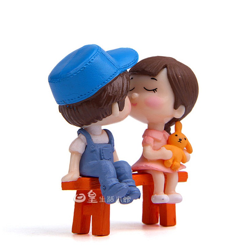 情侶公仔 拍照道具 多肉盆栽裝飾 男孩女孩人偶擺飾 DIY微景觀造景公仔 板凳情侶娃娃 婚禮小物 婚慶公仔擺件 日皇-細節圖5