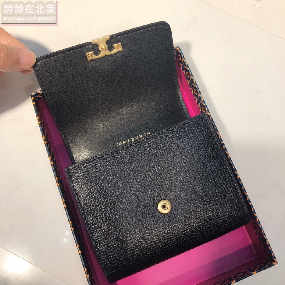 詩詩精品 Tory Burch 皮夾 錢包 短夾 時尚百搭 證件夾 十字紋防刮手拿包 大logo翻蓋 按扣錢夾 零錢包-細節圖4