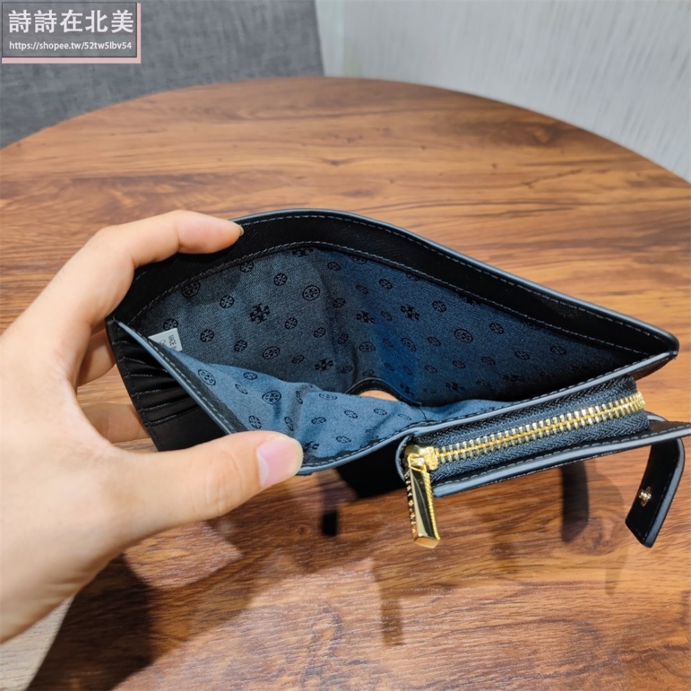 詩詩精品 Tory Burch 皮夾 中夾  鈔票夾 十字紋防刮中夾 鈔票夾 暗釦對折錢夾 多卡位信用卡夾 手拿包-細節圖5