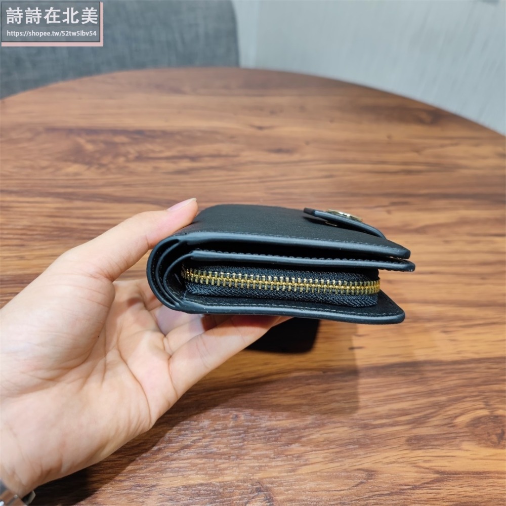 詩詩精品 Tory Burch 皮夾 中夾  鈔票夾 十字紋防刮中夾 鈔票夾 暗釦對折錢夾 多卡位信用卡夾 手拿包-細節圖7