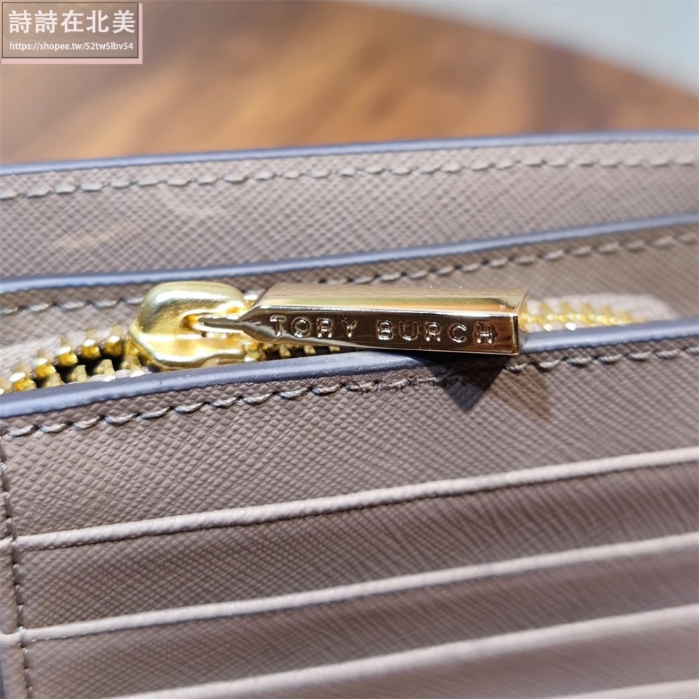 詩詩精品 Tory Burch 皮夾 中夾  鈔票夾 十字紋防刮中夾 鈔票夾 暗釦對折錢夾 多卡位信用卡夾 手拿包-細節圖10