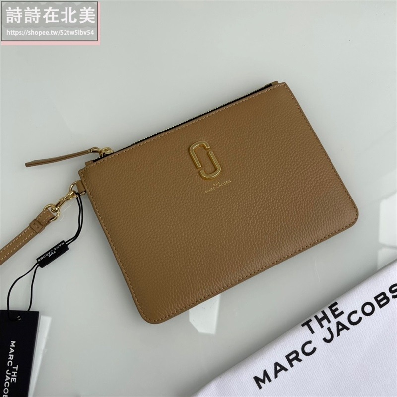 詩詩精品店 Marc Jacobs 包包 手拿包 錢包 鈔票夾 零錢夾 手腕包 晚宴包 錢夾 卡夾零錢包 荔枝紋真皮包包-細節圖8