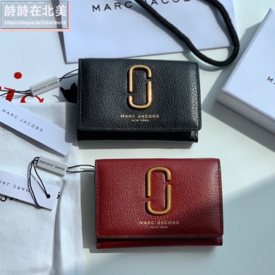 詩詩精品店 Marc Jacobs 皮夾 短夾 荔枝紋真皮卡夾 零錢夾 多卡位名片夾 零錢包 鑰匙包 信用卡夾 卡包