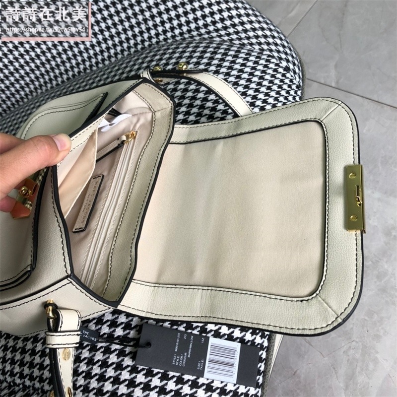 詩詩精品店 Marc Jacobs 包包 馬鞍包 斜挎包 十字紋防刮側背包 單肩包 肩背包 斜背包 手提包 手腕包-細節圖7