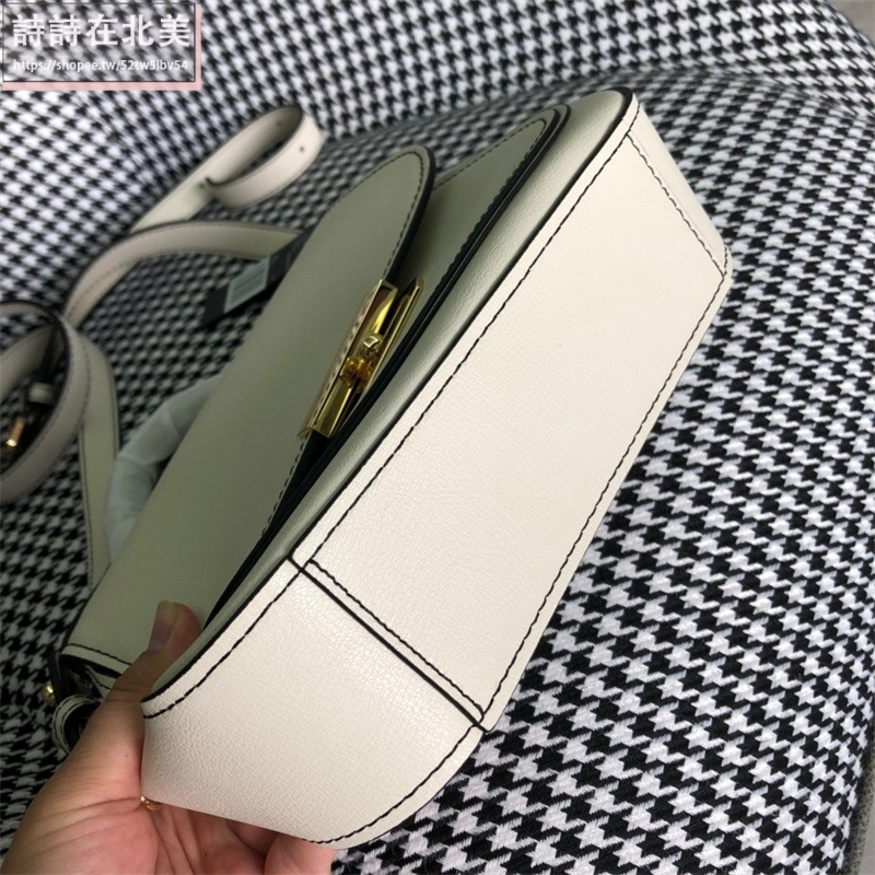 詩詩精品店 Marc Jacobs 包包 馬鞍包 斜挎包 十字紋防刮側背包 單肩包 肩背包 斜背包 手提包 手腕包-細節圖8