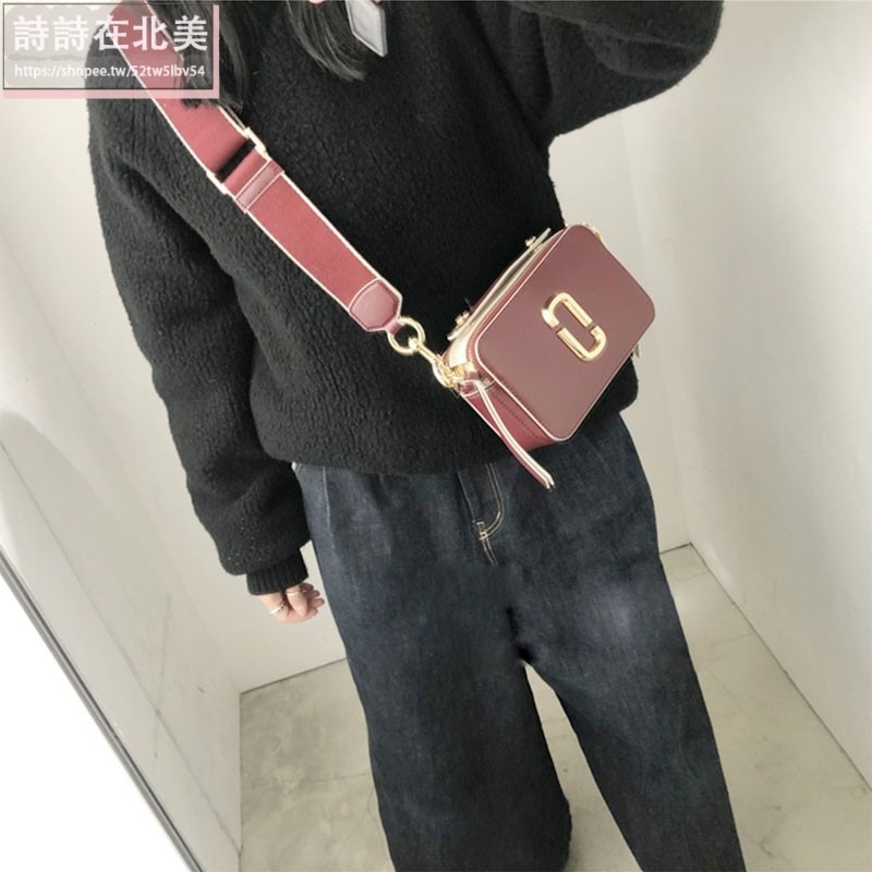詩詩精品店 Marc Jacobs 包包 相機包 單肩包 手提包 肩背包 mj相機包 斜挎包 十字紋防刮側背包 手機包-細節圖3