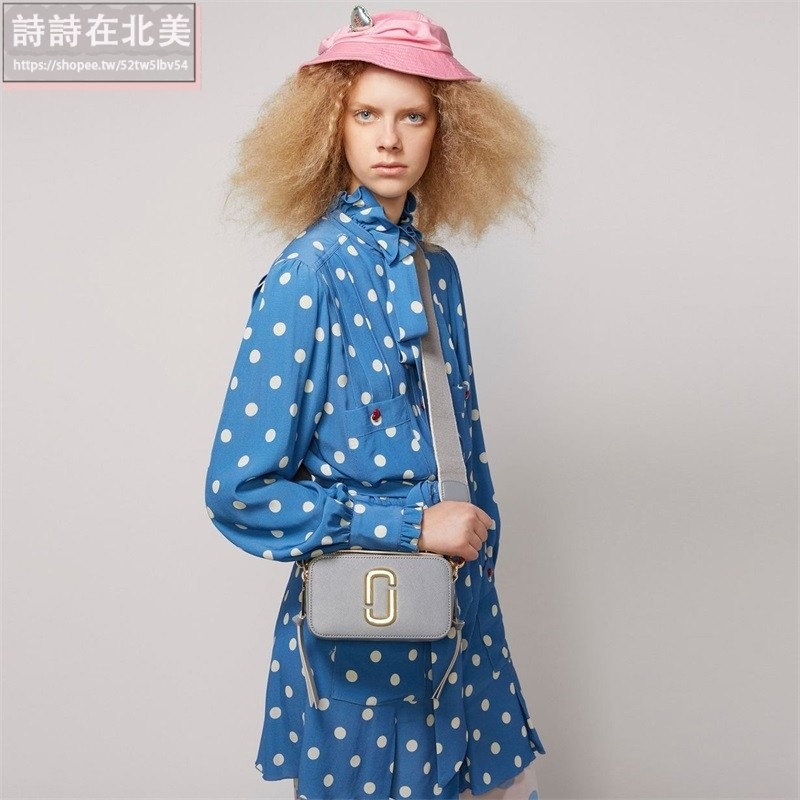 詩詩精品店 Marc Jacobs 包包 相機包 單肩包 手提包 肩背包 mj相機包 斜挎包 十字紋防刮側背包 手機包-細節圖5