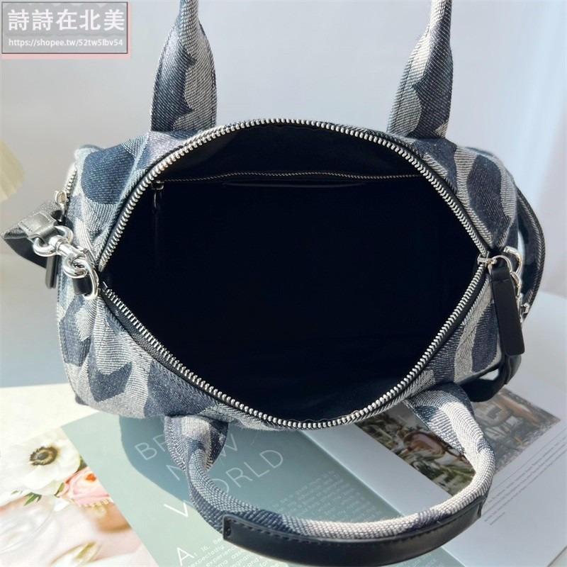 詩詩精品店 Marc Jacobs 包包 托特包 手提包 枕頭包 波士頓包 側背包 帆布托特包 手提袋 旅行包 肩背包-細節圖5