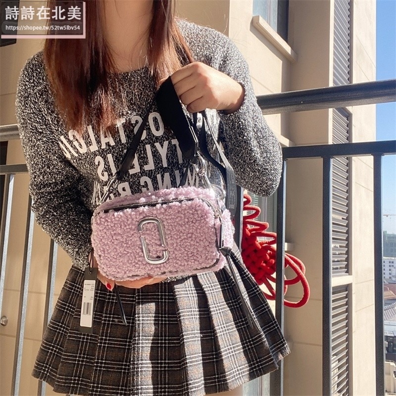 詩詩精品店 Marc Jacobs 包包 相機包 小方包 羊毛肩背包 斜背包 斜挎包 雙拉鏈側背包 手拿包 側包-細節圖10