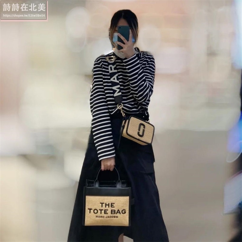 詩詩精品店 Marc Jacobs 包包 托特包 相機包 腋下包 水桶包 單肩包 斜挎包 肩背包 編織拼皮側背包 束口包-細節圖9