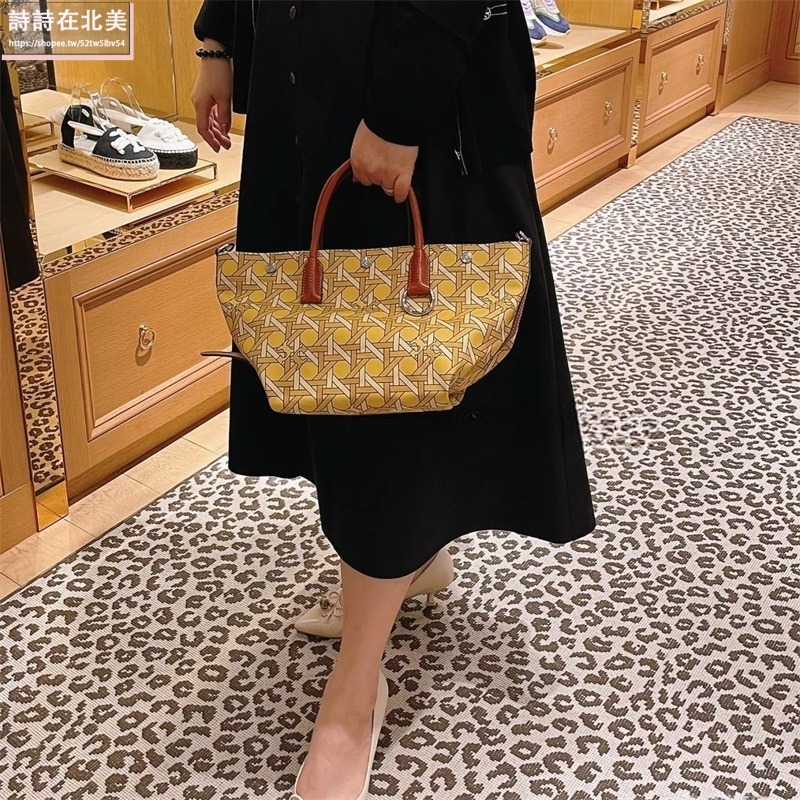 詩詩精品 Tory Burch 包包 斜背包 側背包 水桶包 托特包 手提包 水餃包 單肩包 尼龍帆布防水時尚布包-細節圖4