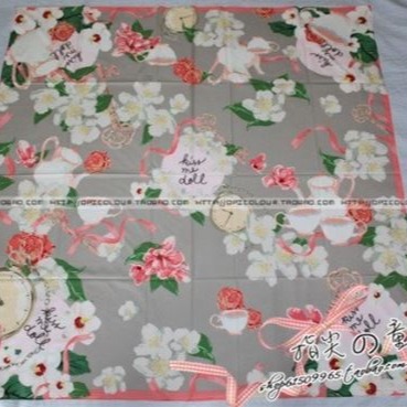 全新現貨 Kiss Me Doll 泰國絲巾 1m x 1m 下午茶系列 少女灰色-細節圖2