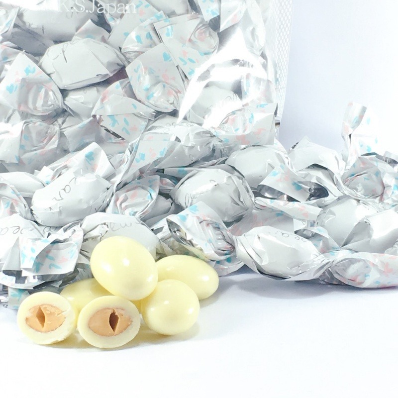 日本北海道原裝 杏仁白巧克力 250g-細節圖3