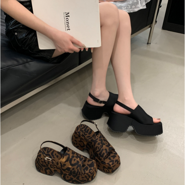 厚底防水台 坡跟涼鞋 鬆糕涼鞋 2色-細節圖4