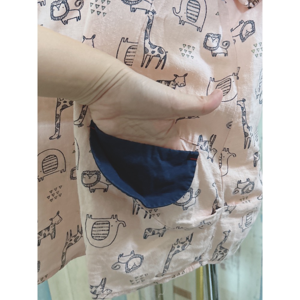 二手衣 韓國動物印花 短袖上衣-細節圖4