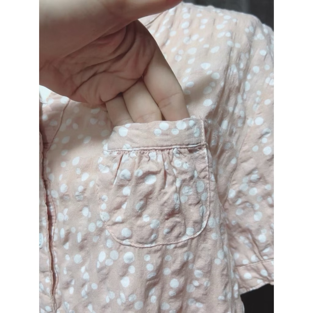 二手衣 大尺碼白點粉底短袖上衣-細節圖4