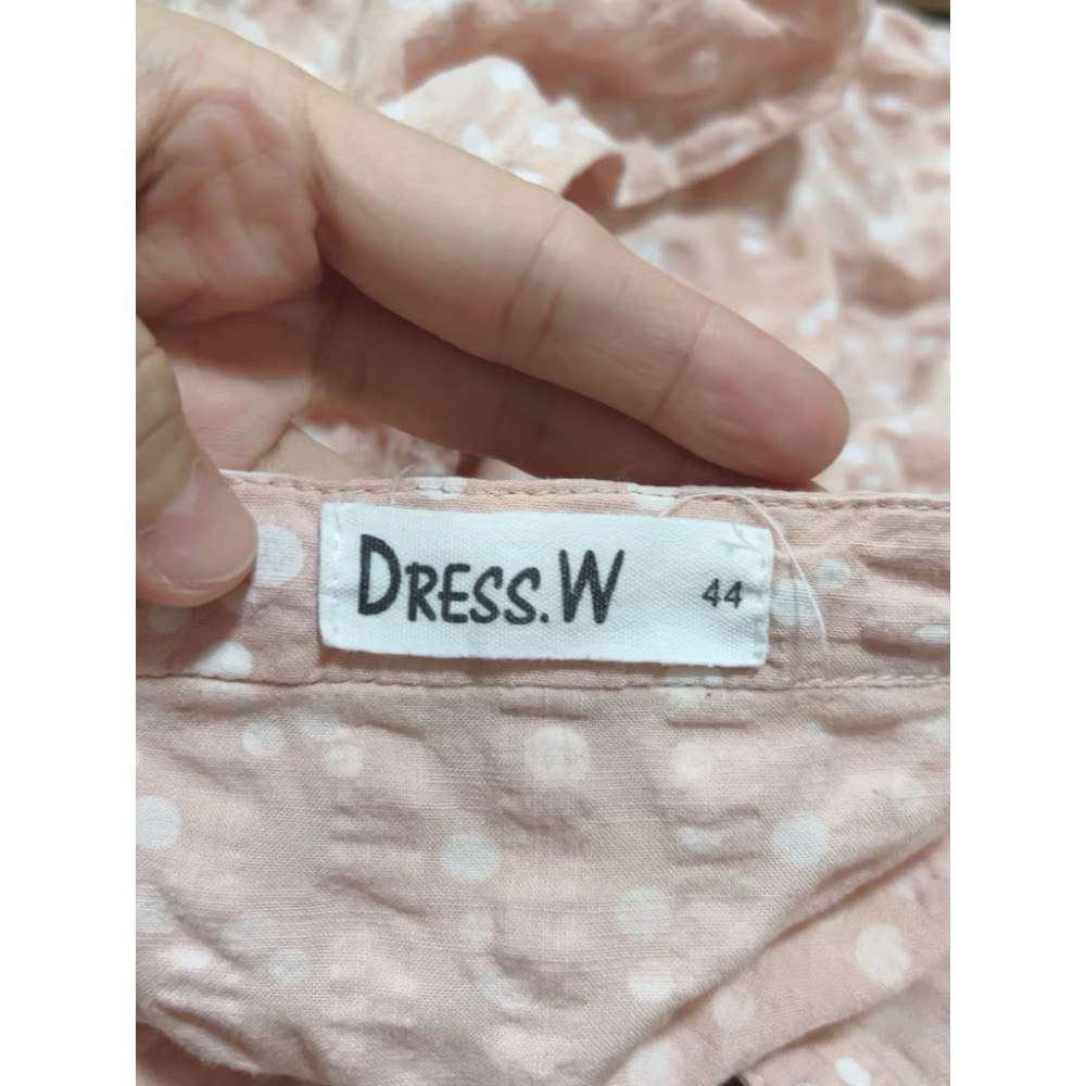 二手衣 大尺碼白點粉底短袖上衣-細節圖6