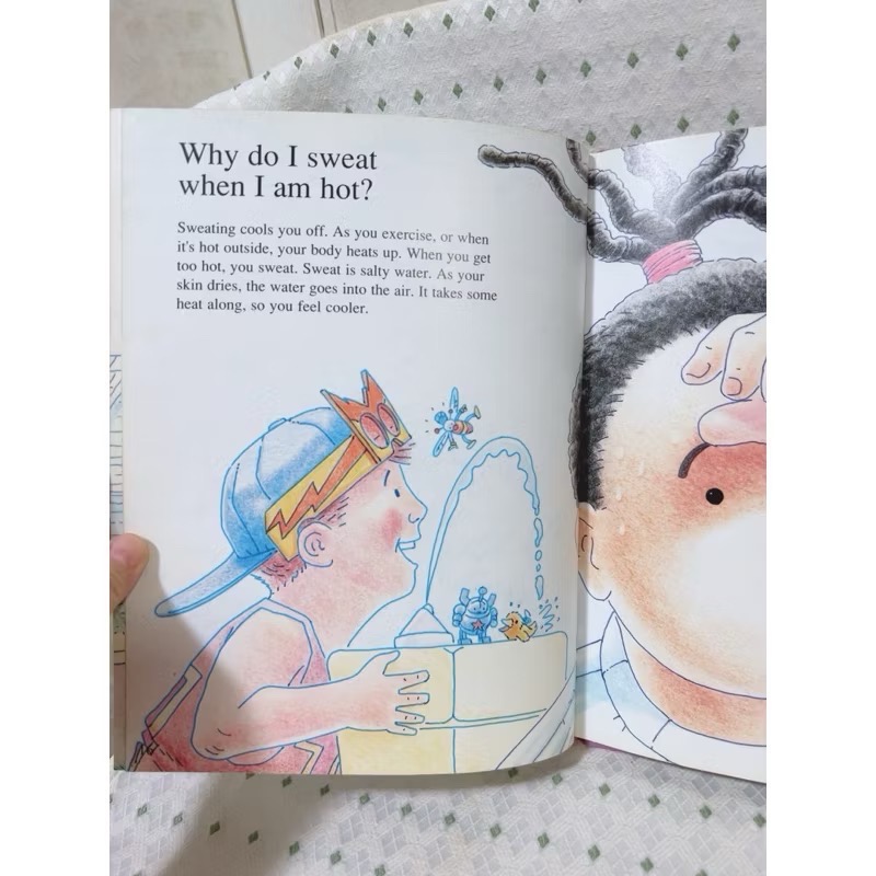 A51 二手英文繪本童書 What Is a Bellybutton ?-細節圖3