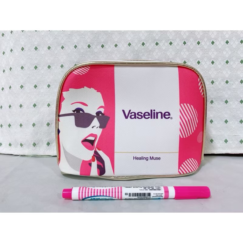 B31 墨鏡女孩皮質貝殼化妝包-細節圖2