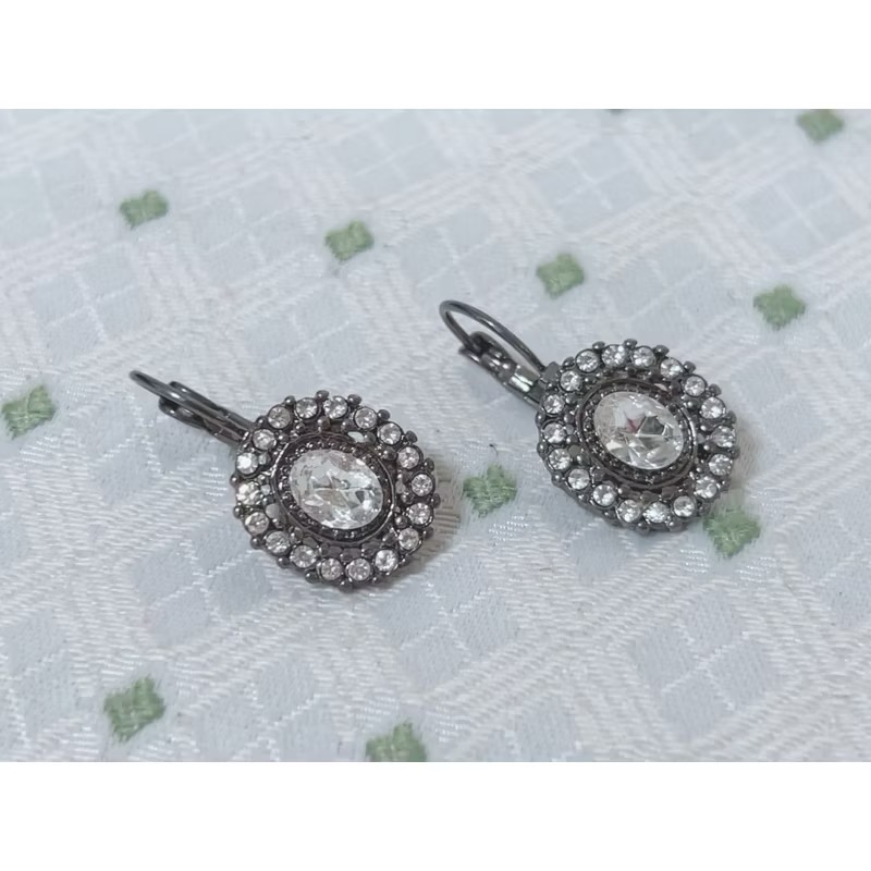 Claire’s 黑色滿鑽耳勾-細節圖6