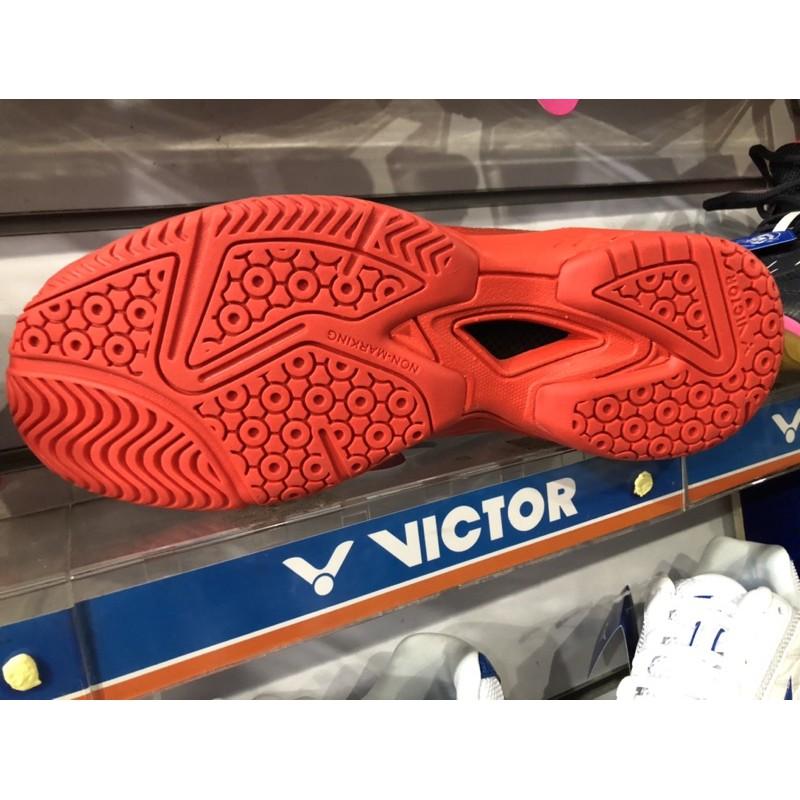 23.5 29.5（羽球世家）勝利 logo 紅金 羽球鞋 A660 書法潑墨 VICTOR 霸氣宣言 全面穩定-細節圖3