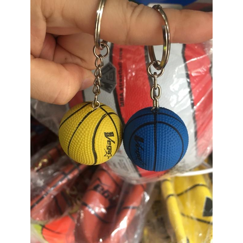 (羽球世家) VEGA 籃球🏀禮品 紀念品小物  軟橡膠 籃球造型 吊飾 鑰匙圈 吊飾 禮物 可捏 可彈籃球 鑰匙圈-細節圖3